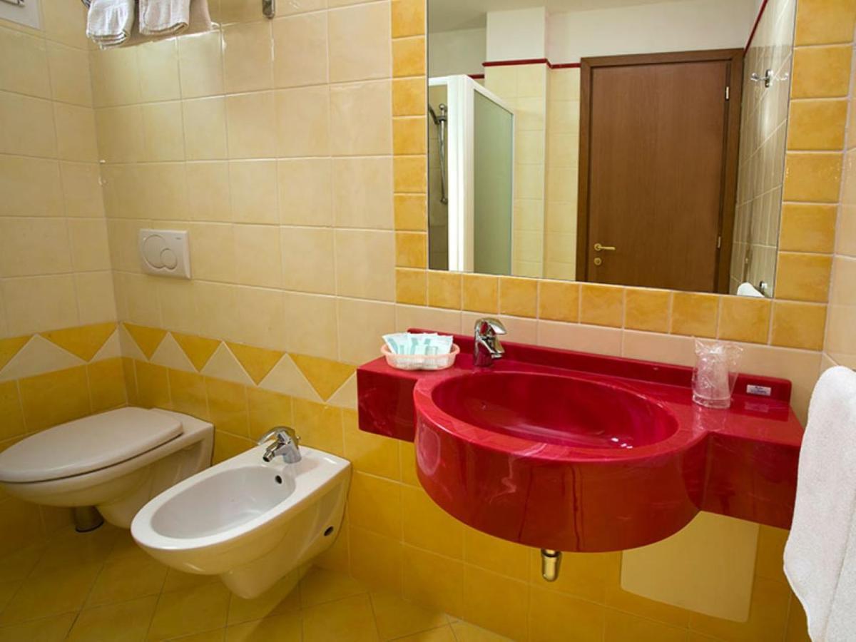 Hotel Arena Ρίμινι Εξωτερικό φωτογραφία