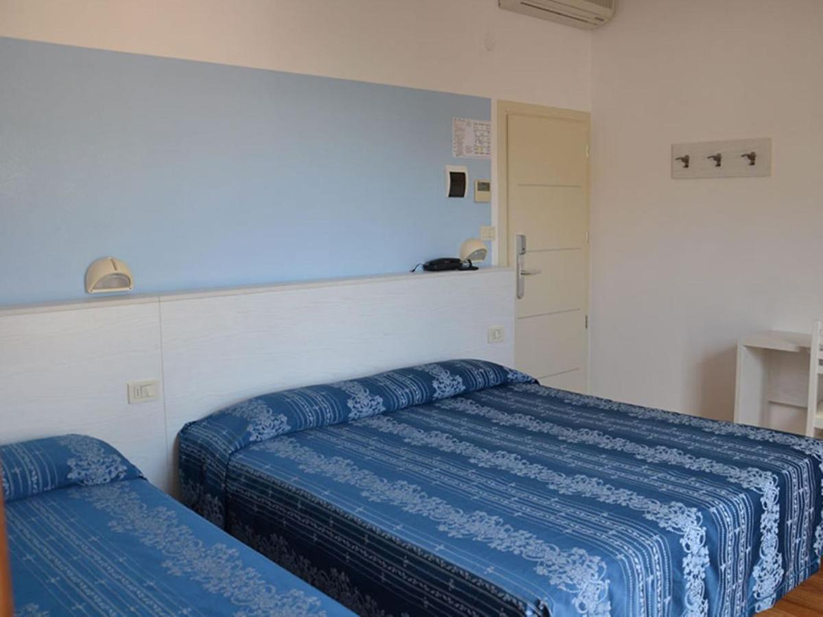 Hotel Arena Ρίμινι Εξωτερικό φωτογραφία