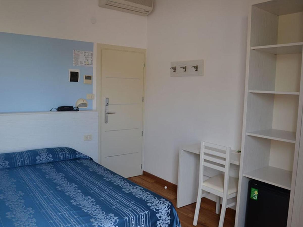 Hotel Arena Ρίμινι Εξωτερικό φωτογραφία
